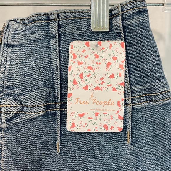 Free People Mini Jean Skirt / New with Tags - Picture 5 of 6